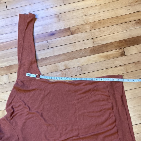 Gyft Sweater - Picture 9 of 14